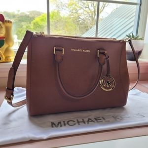 ✴ Michael Kors Bag